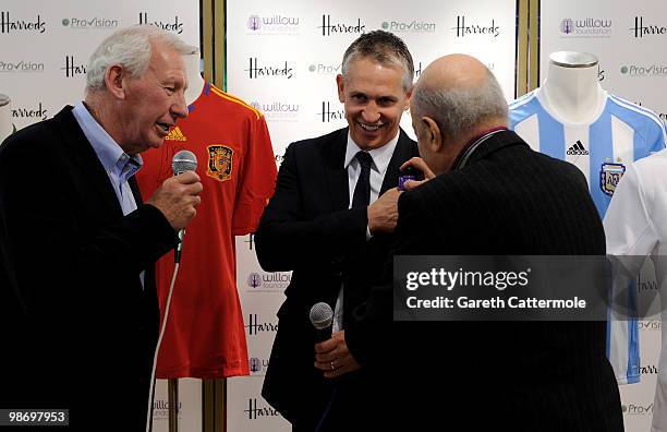 Former Arsenal and Scotland goalkeeper and Willow Foundation co founder Bob Wilson, former footballer Gary Lineker and Harrods owner Mohamed Al Fayed...