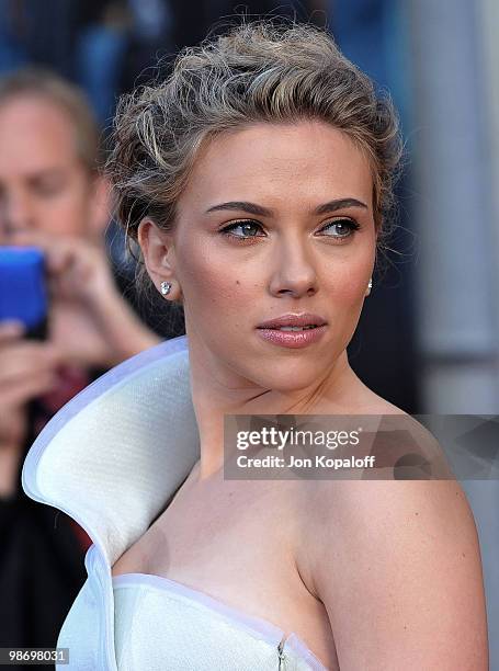 Actress Scarlett Johansson arrives at the Los Angeles Premiere "Iron Man 2" at the El Capitan Theatre on April 26, 2010 in Hollywood, California.