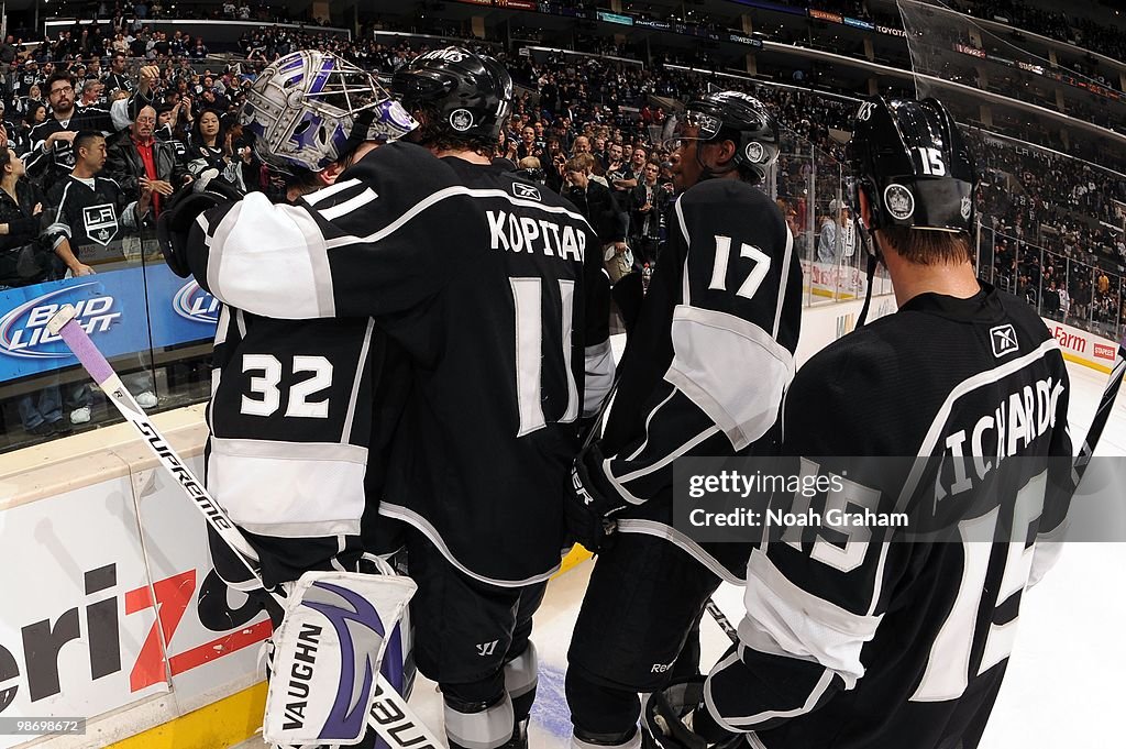 Vancouver Canucks v Los Angeles Kings - Game Six