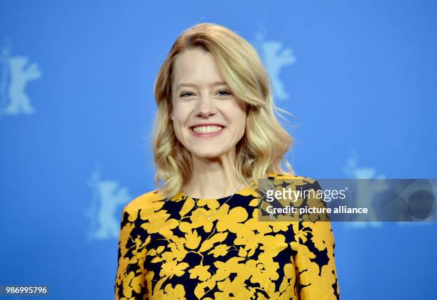 February 2018, Germany, Berlin: Berlinale 2018, photocall, 'Mein Bruder heißt Robert und ist ein Idiot' : Actress Julia Zange. Photo: Britta...