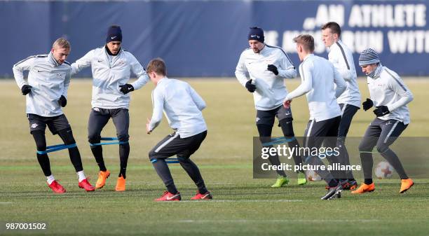 Dpatop - Players of RB Leipzig take part in a training session ahead of Thursday's UEFA Europa League round of 32 soccer match between RB Leipzig and...