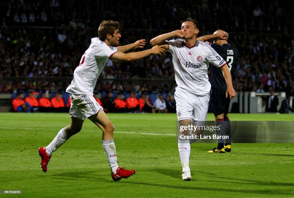 Olympic Lyon v Bayern Munich - UEFA Champions League