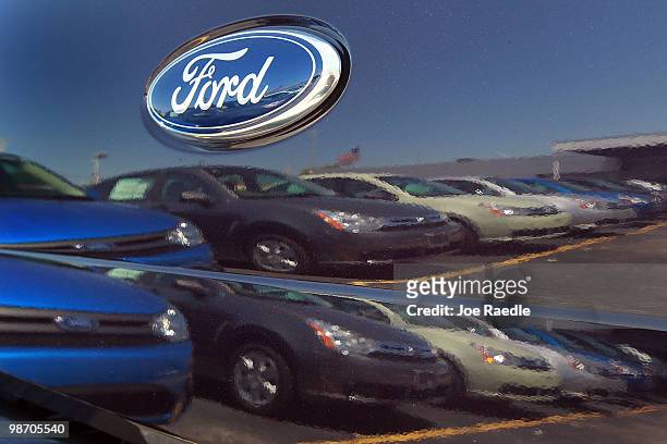 Ford vehicles are seen on the sales lot of Metro Ford on April 27, 2010 in Miami, Florida. Ford announced today that it earned $2.08 billion, or 50...