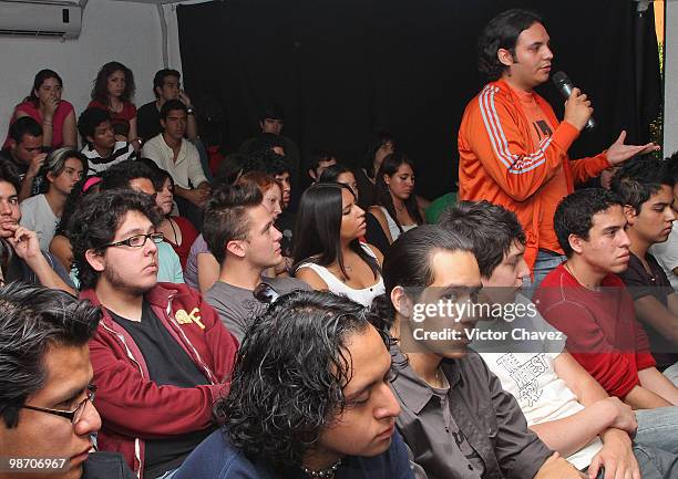 Fermatta music school students attend the Grammy at Your School press conference at Academia De Musica - Fermatta on April 27, 2010 in Mexico City,...