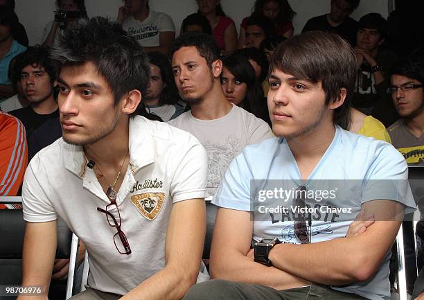 Fermatta music school students attend the Grammy at Your School press conference at Academia De Musica - Fermatta on April 27, 2010 in Mexico City,...