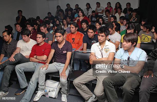 Fermatta music school students attend the Grammy at Your School press conference at Academia De Musica - Fermatta on April 27, 2010 in Mexico City,...