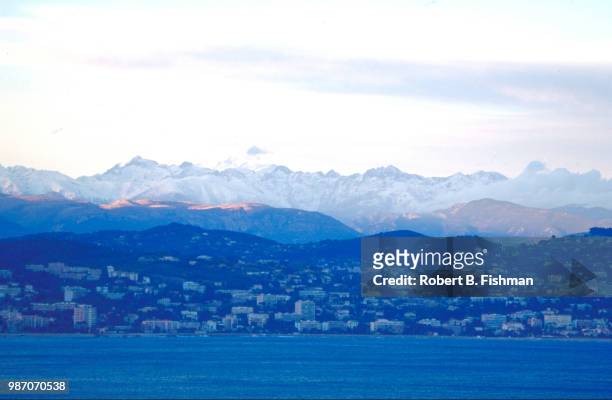 blick auf cannes in der abendstimmung, cannes sunset - blick stock pictures, royalty-free photos & images