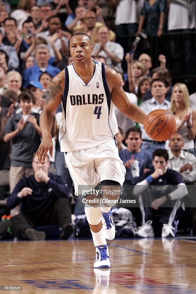 San Antonio Spurs v Dallas Mavericks, Game 2