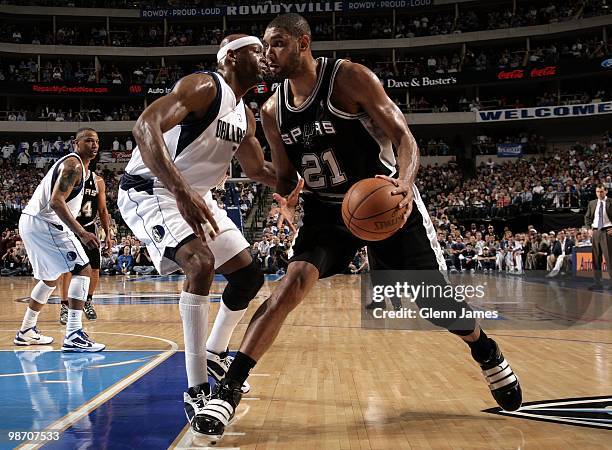 Tim Duncan of the San Antonio Spurs looks to make a move to the basket against Erick Dampier of the Dallas Mavericks in Game Two of the Western...