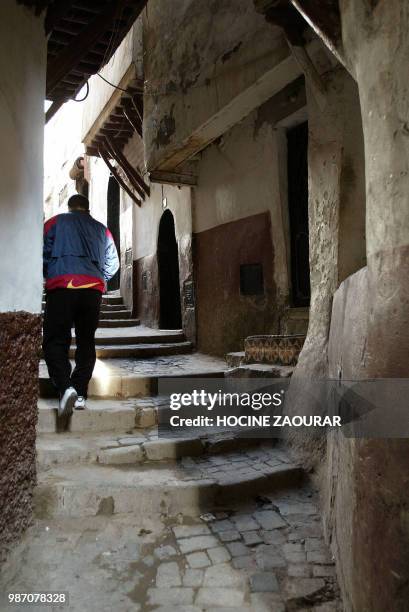 Photo prise dans la Casbah d'Alger, en novembre 2004. AFP PHOTO HOCINE ZAOURAR