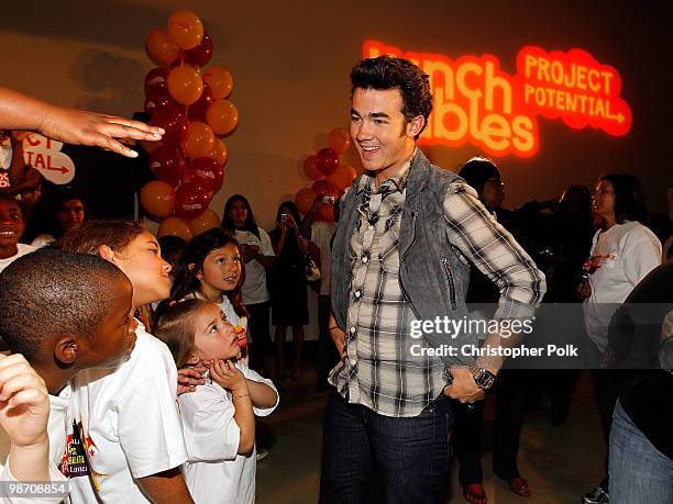 Musician Kevin Jonas kicks off the Lunchables "Field Trips For All" program by taking a second grade class on a memorable field trip at the Natural...
