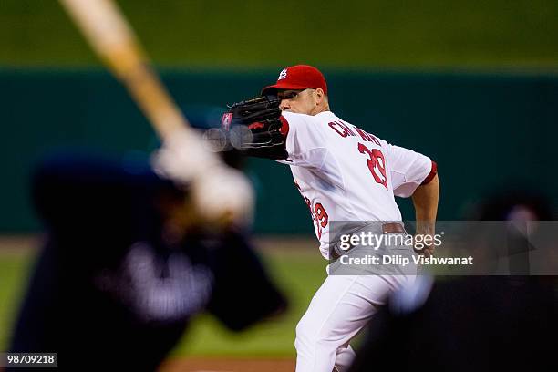 Starting pitcher Chris Carpenter of the St. Louis Cardinals throws against the Atlanta Braves at Busch Stadium on April 27, 2010 in St. Louis,...