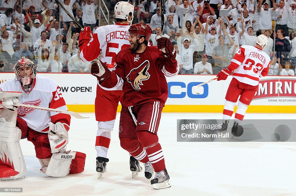 Detroit Red Wings v Phoenix Coyotes - Game Seven
