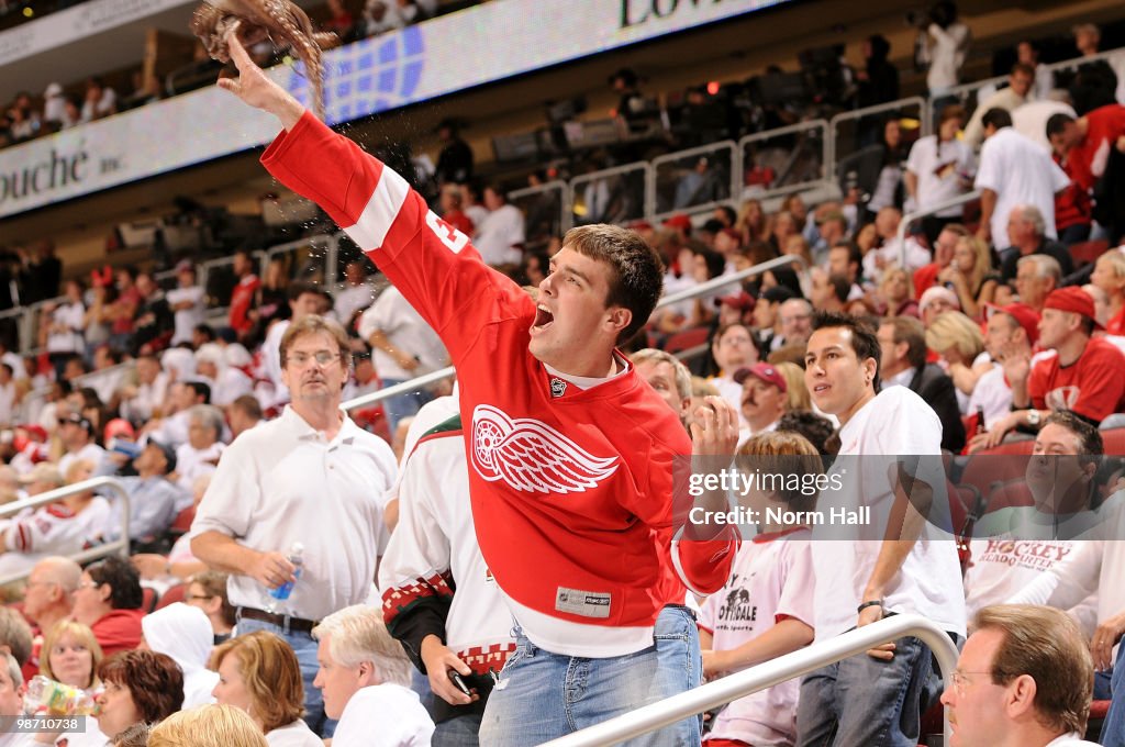 Detroit Red Wings v Phoenix Coyotes - Game Seven