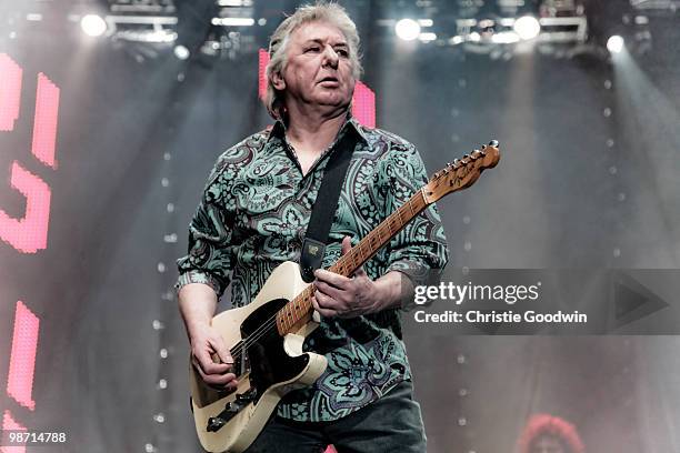 Mick Ralphs Backstage 1,273 Ralphs Stock Photos, High-Res Pictures, and Images - Getty Images