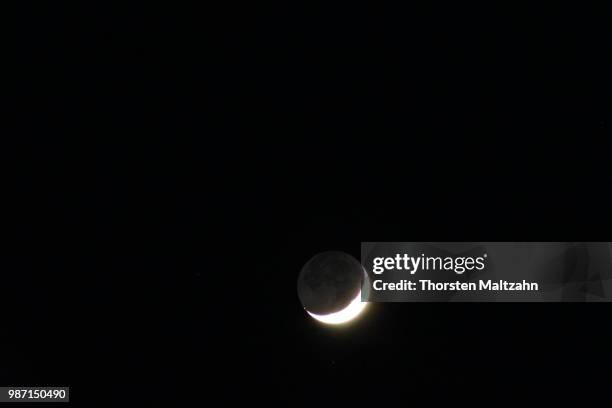 mond - mond stock pictures, royalty-free photos & images