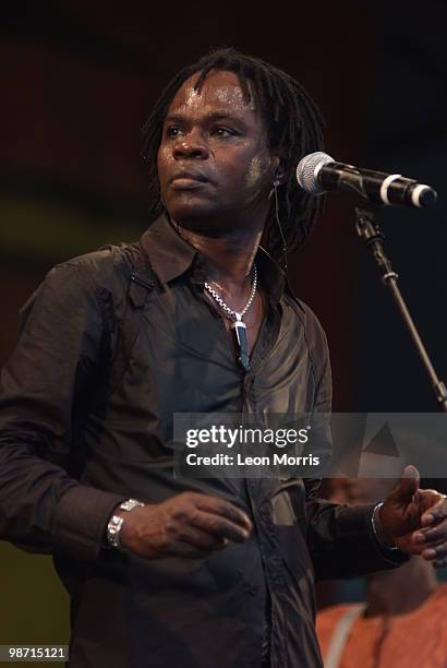 Baba Mathil Baba Maal Photos and Premium High Res Pictures - Getty Images