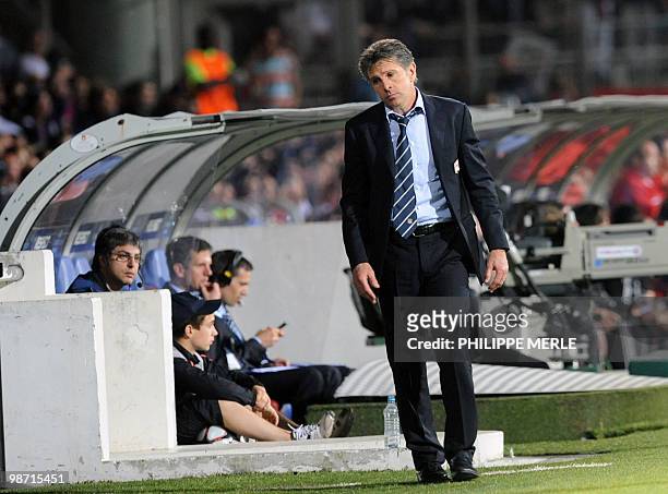 Lyon's French coach Claude Puel reacts during the second leg of the UEFA Champions League semi-final football match Olympique Lyonnais vs Bayern...