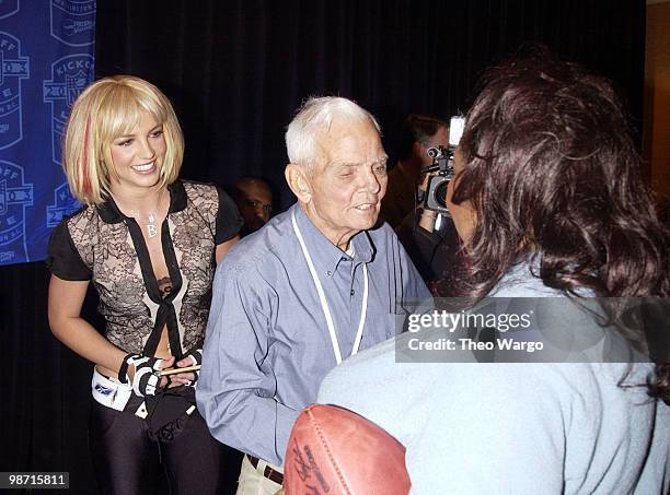 Britney Spears and her grandfather with Aretha Franklin