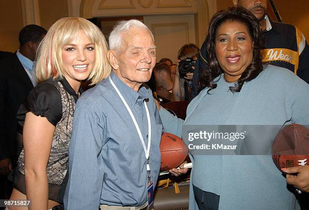 Britney Spears and her grandfather with Aretha Franklin