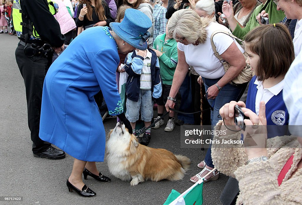 The Queen Visits Welshpool