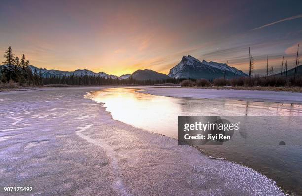 sunrise at vermillion lakes banff - vermillion stock pictures, royalty-free photos & images