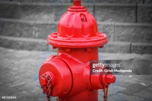 fire hydrant - borne à incendie photos et images de collection