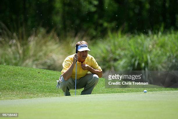 David Toms lines up a putt during the final round of the Zurich Classic at TPC Louisiana on April 25, 2010 in Avondale, Louisiana.