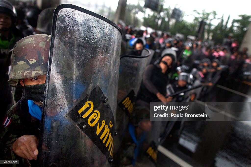 Violence Escalates In Thai Capital
