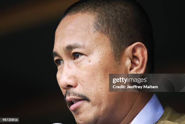 Buluan Vice Mayor and candidate for governor of Maguindanao, Esmael "Toto" Mangudadatu, speaks while campaigning on April 28, 2010 in the remote...