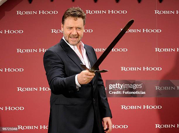 Actor Russell Crowe attends 'Robin Hood' photocall, at the Villamagna Hotel on April 28, 2010 in Madrid, Spain.