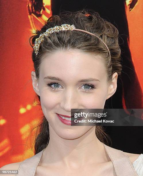 Actress Rooney Mara attends the Los Angeles Premiere of 'A Nightmare On Elm Street' at Grauman's Chinese Theatre on April 27, 2010 in Hollywood,...