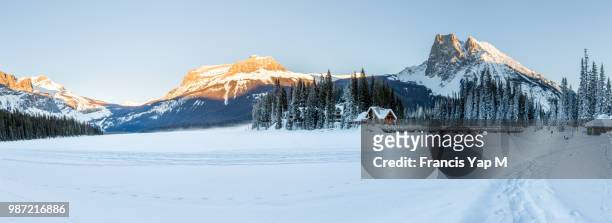 emerald lake winter - francis winter 個照片及圖片檔