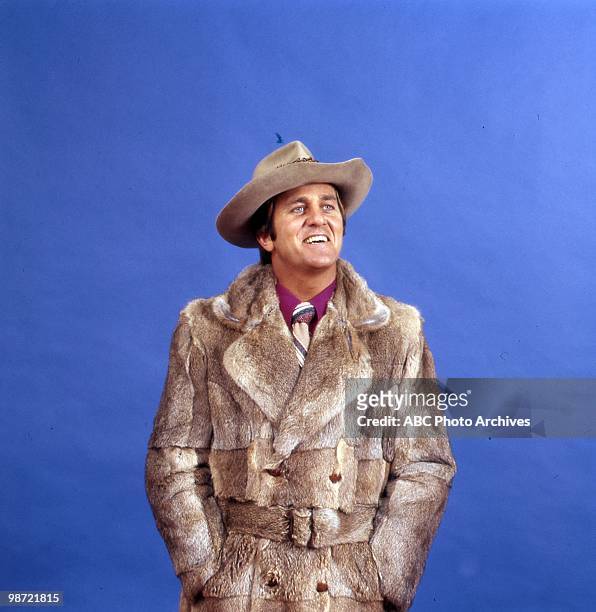 Aug. 1972 - Commentators Gallery. Don Meredith poses true to his nickname, "Dandy Don" DON MEREDITH