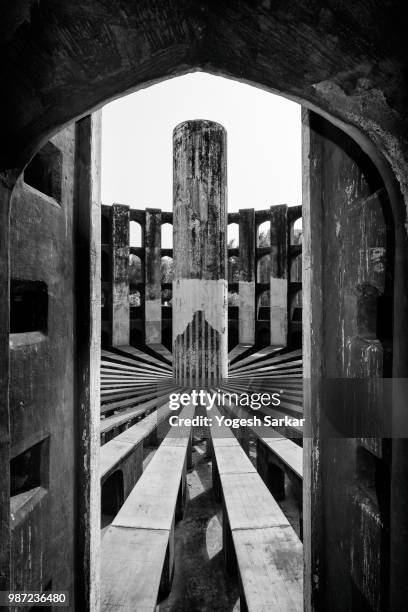 jantar mantar - jantar stock pictures, royalty-free photos & images