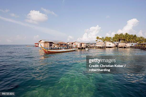 mabul island dive centre, sabah, borneo, malaysia, southeast asia, asia - mabul island stock pictures, royalty-free photos & images