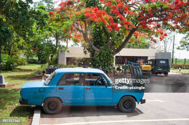 fix - old car side view stock pictures, royalty-free photos & images