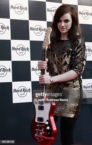 Singer Amy Macdonald attends the Hard Rock Cafe Berlin re-opening on April 28, 2010 in Berlin, Germany.