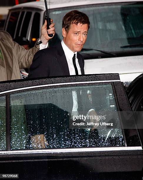 Actor Greg Kinnear visits "Late Show With David Letterman" at the Ed Sullivan Theater on March 22, 2010 in New York City.