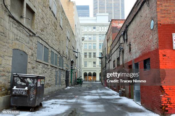 laneway calgary - laneway stock pictures, royalty-free photos & images