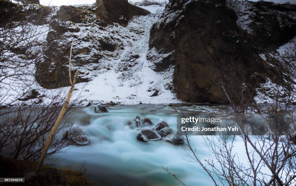 Rocks and Flow
