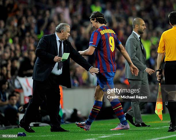 Barcelona manager Josep Guardiola subs Zlatan Ibrahimovic during the UEFA Champions League Semi Final Second Leg match between Barcelona and Inter...