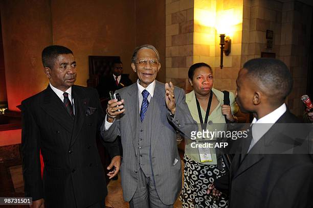 Madagascar's former president Didier Ratsiraka leaves his hotel to go to the Presidential guest house for to discuss Madagascan politics on April 28,...