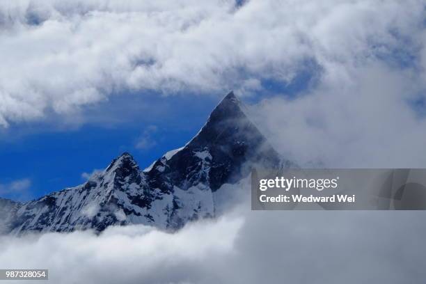 Fishtail Riviera 111 Mt Fishtail Stock Photos, High-Res Pictures, and Images - Getty Images