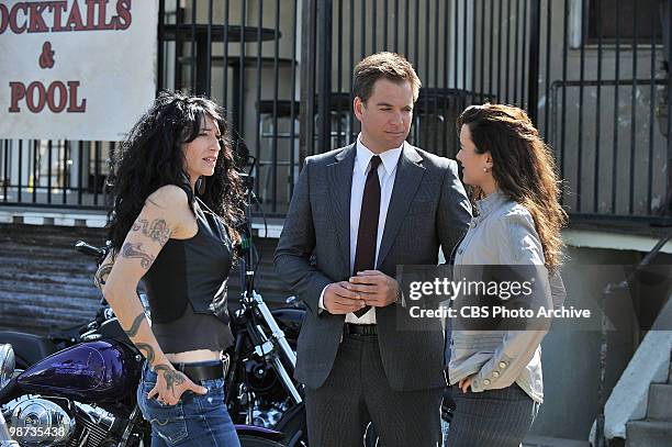 Borderland" -- Guest star Claudia Black , Michael Weatherly as Special Agent Tony DiNozzo and Cote de Pablo as Ziva David on "NCIS," Tuesday May 11th...