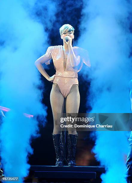 Singer Rihanna performs on stage at Palais Omnisports de Bercy on April 28, 2010 in Paris, France.