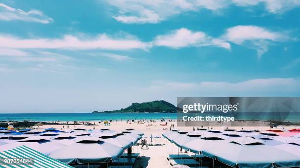 beach - jeju island stock pictures, royalty-free photos & images