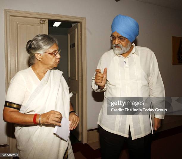 Delhi Chief Minister Sheila Dikshit and Planning Commission deputy chairperson M.S. Ahluwalia at Power Ministers conference in New Delhi on...