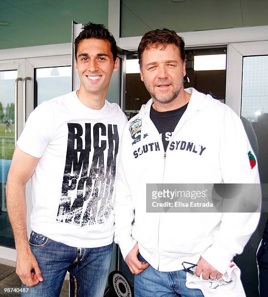 Actor Russell Crowe poses with Alvaro Arbeloa of Real Madrid during a visit to Valdebebas on April 29, 2010 in Madrid, Spain.