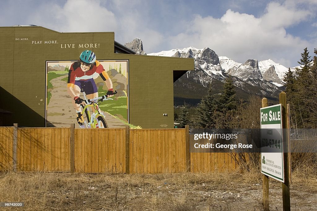 Canmore: Gateway to the Canadian Rockies